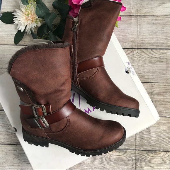 Blowfish Shoes - ⭐️ HP ⭐ Blowfish Faux Leather Suede & Fur Boots